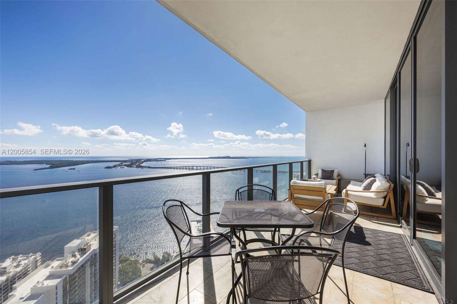 Echo Brickell at 1451 Brickell Ave, Miami, FL 33131 - For Sale photo 9