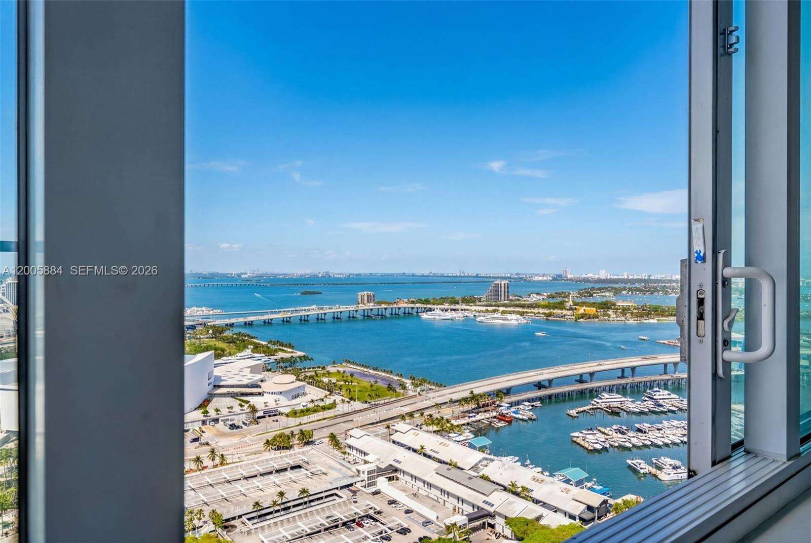 Vizcayne North at 244 Biscayne Blvd, Miami, FL 33132 - For Sale photo 11