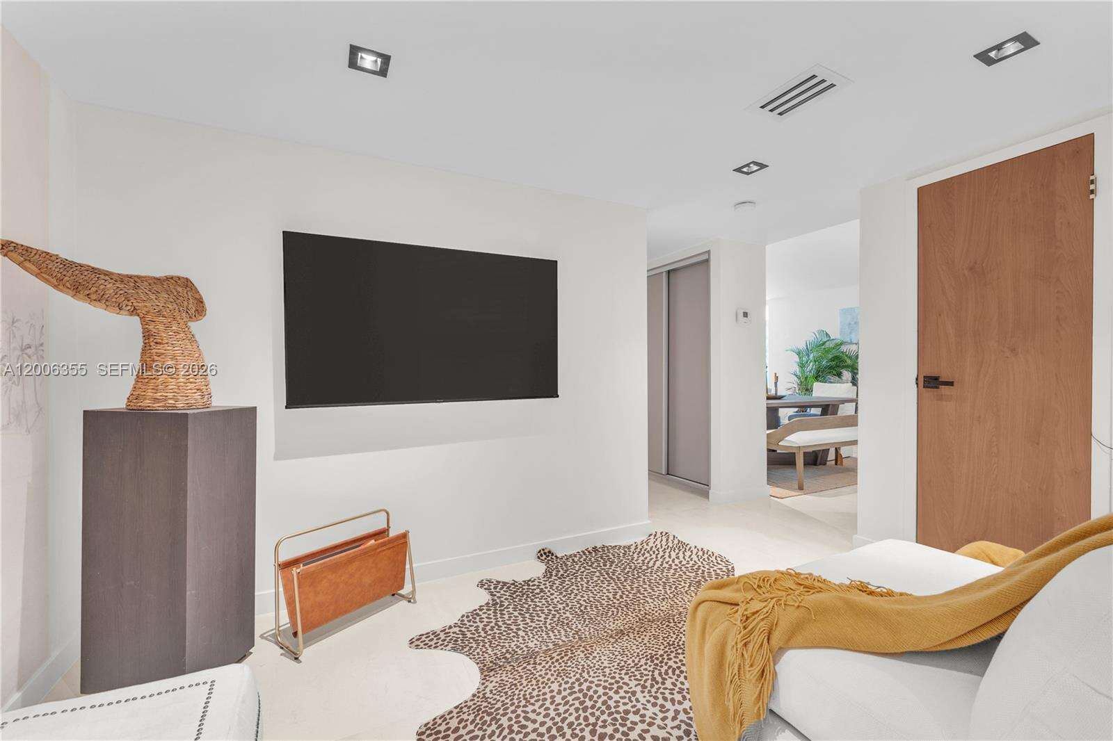 Arlen House at 100 Bayview Dr, Sunny Isles Beach, FL 33160 - For Sale photo 15