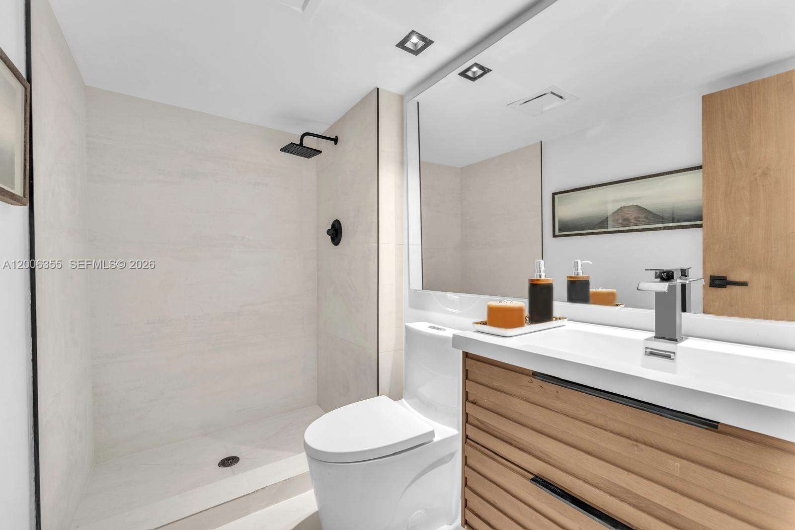 Arlen House at 100 Bayview Dr, Sunny Isles Beach, FL 33160 - For Sale photo 20