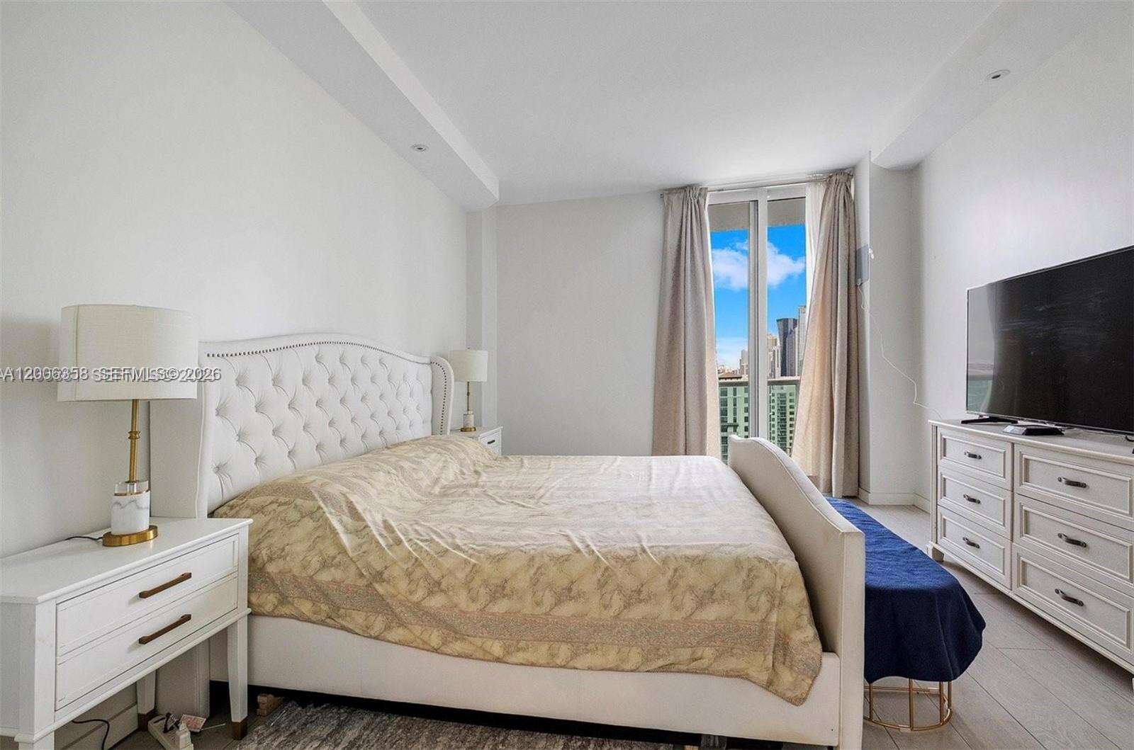Arlen House at 100 Bayview Dr, Sunny Isles Beach, FL 33160 - For Sale photo 5