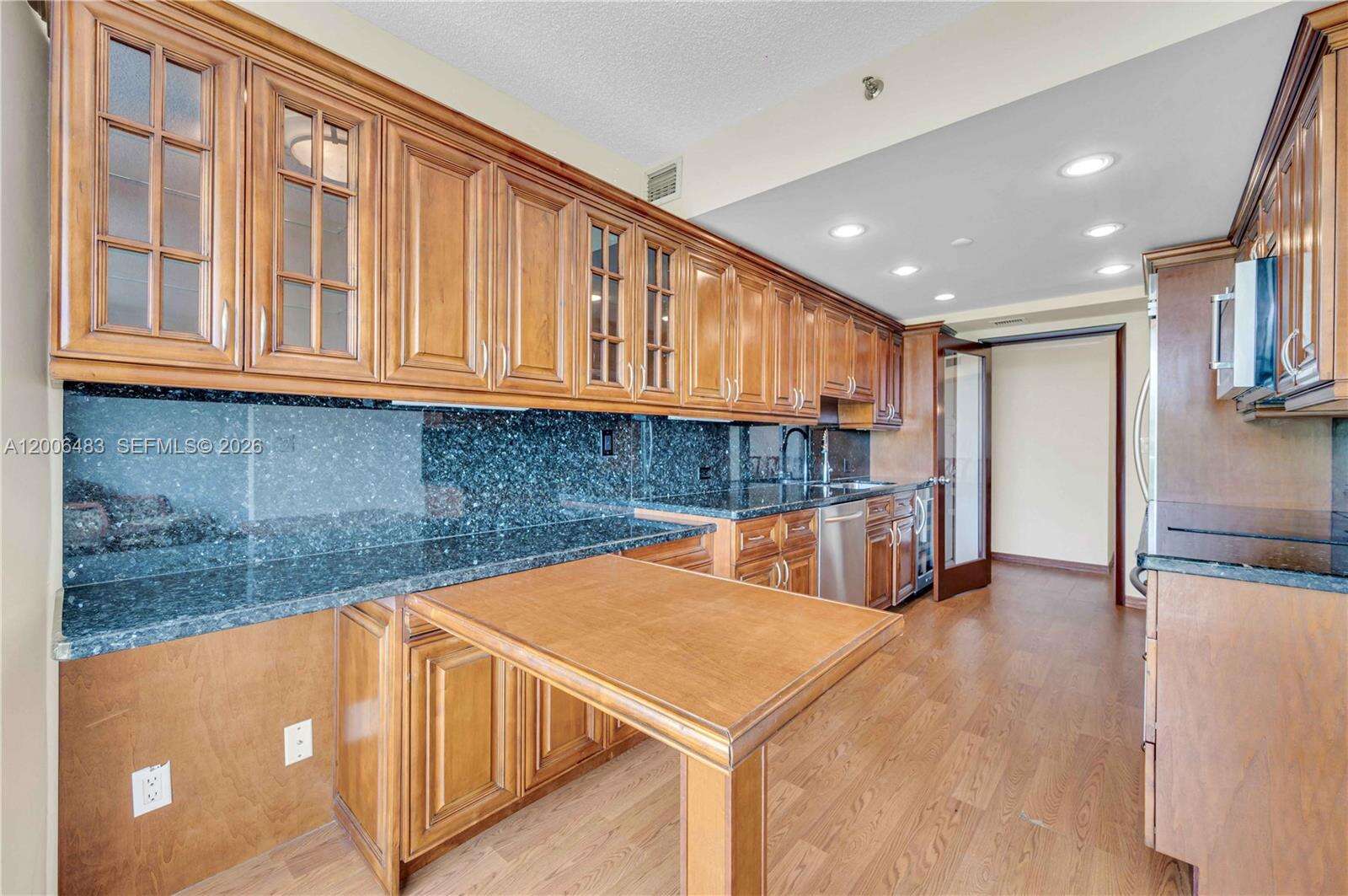 2800 Williams Island at 2800 Island Blvd, Aventura, FL 33160 - For Sale photo 11