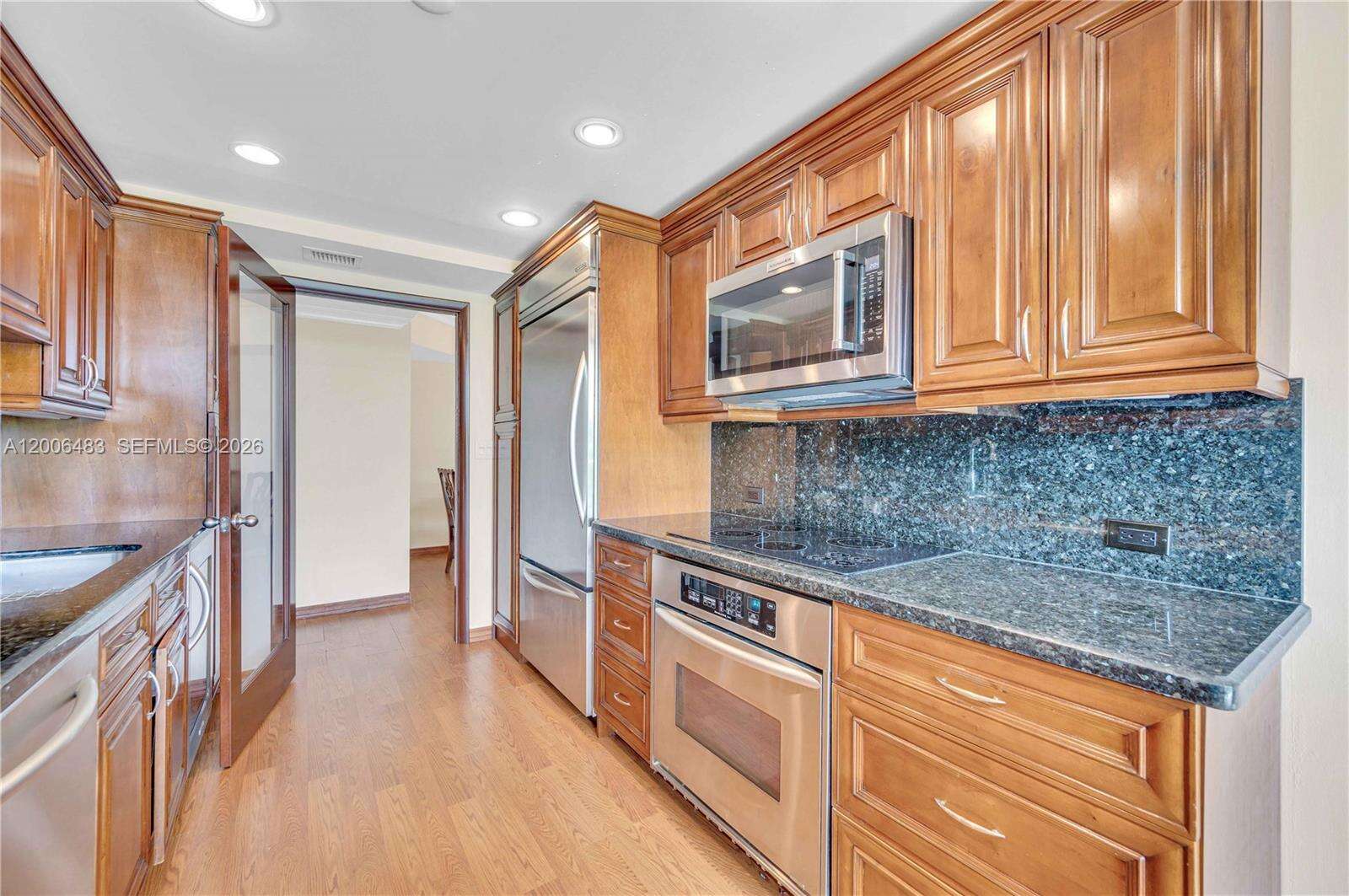 2800 Williams Island at 2800 Island Blvd, Aventura, FL 33160 - For Sale photo 12