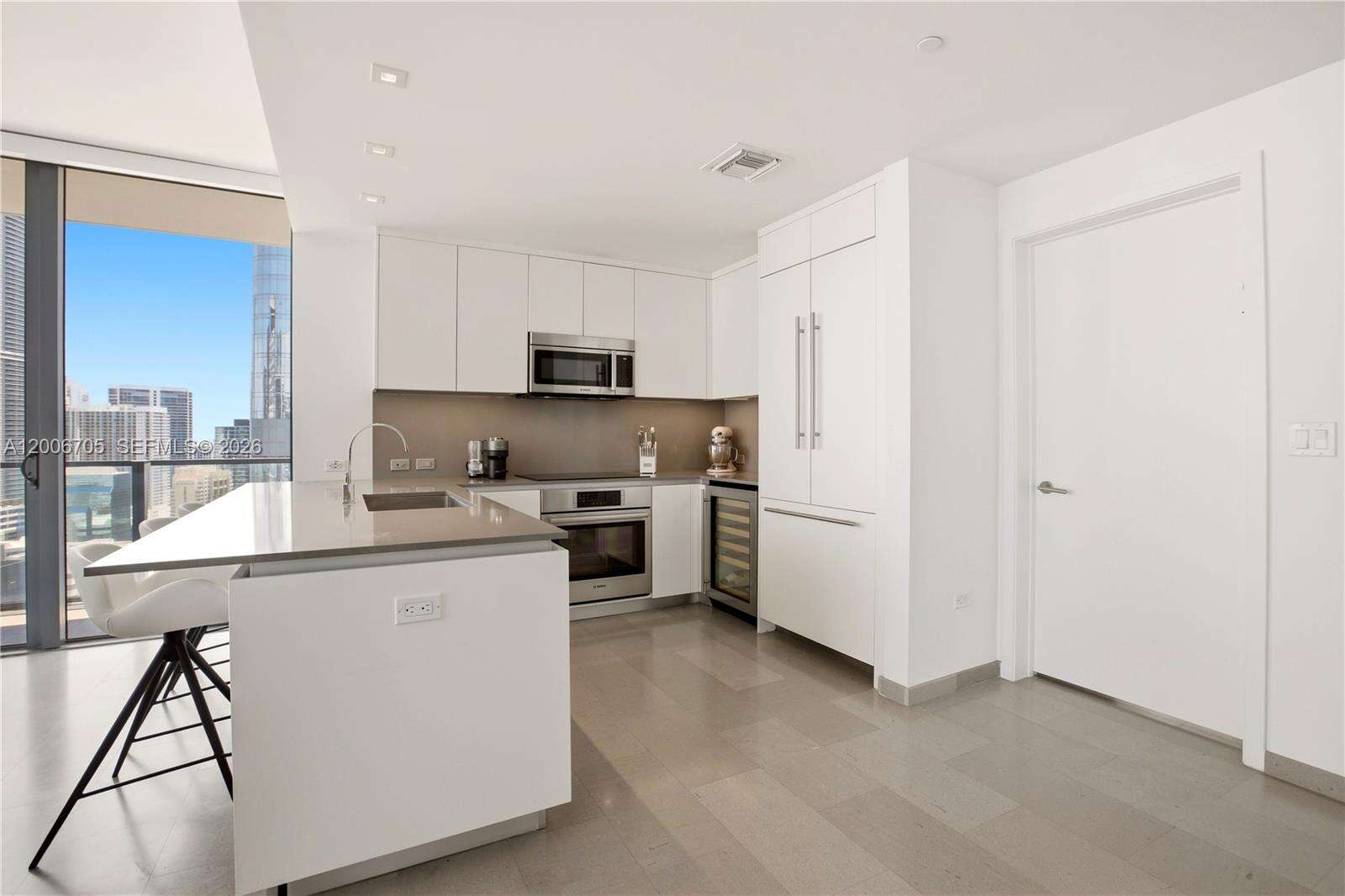 Reach Brickell at 68 6 St, Miami, FL 33131 - For Sale photo 4