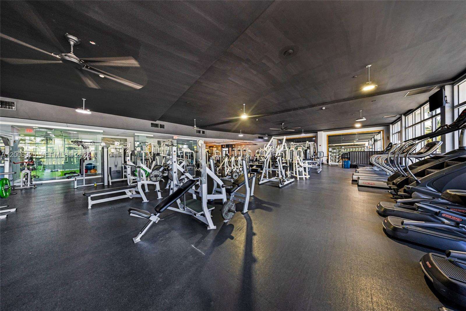 Mirador 1000 at 1000 W Ave, Miami Beach, FL 33139 - For Sale photo 36
