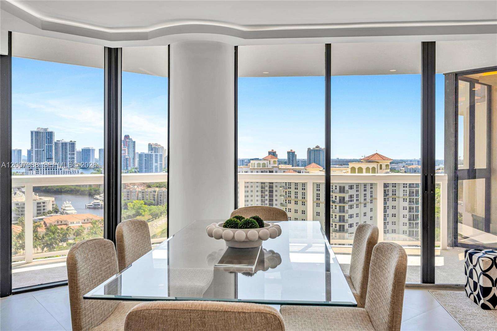The Landmark at 20185 Country Club Dr, Aventura, FL 33180 - For Sale photo 12