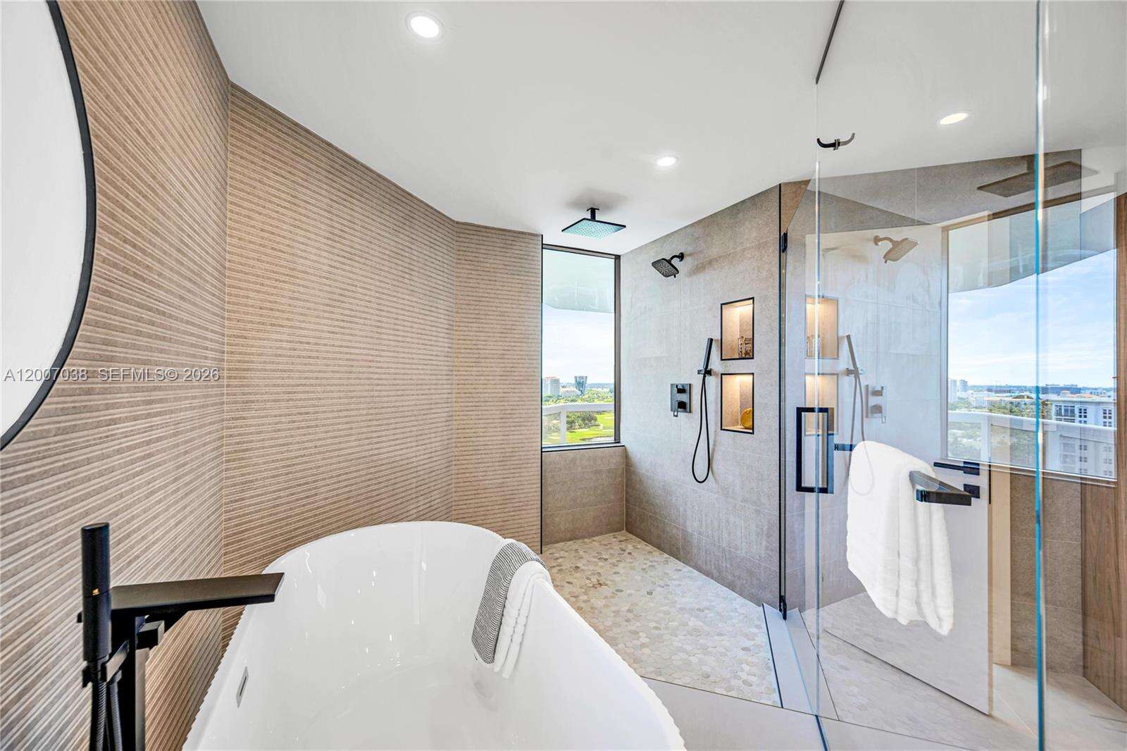 The Landmark at 20185 Country Club Dr, Aventura, FL 33180 - For Sale photo 36