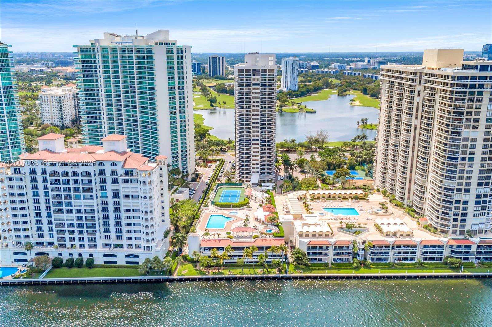 The Landmark at 20185 Country Club Dr, Aventura, FL 33180 - For Sale photo 57