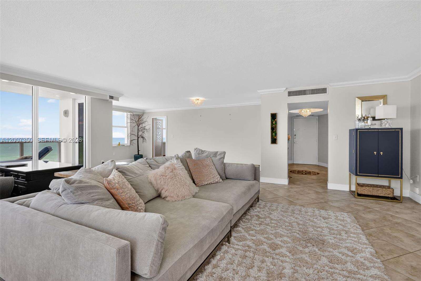 Aquarius at 2751 Ocean Dr, Hollywood, FL 33019 - For Sale photo 11