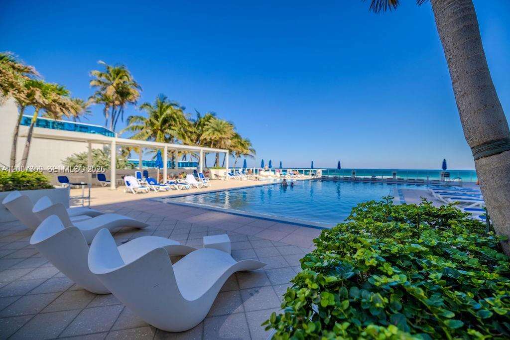 Aquarius at 2751 Ocean Dr, Hollywood, FL 33019 - For Sale photo 14