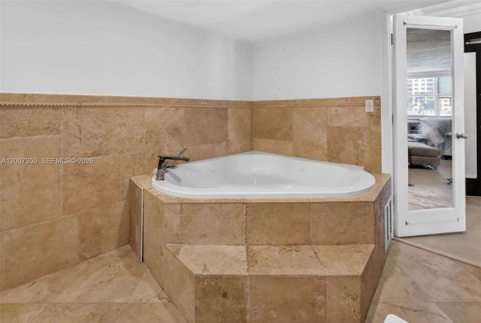 Aquarius at 2751 Ocean Dr, Hollywood, FL 33019 - For Sale photo 29