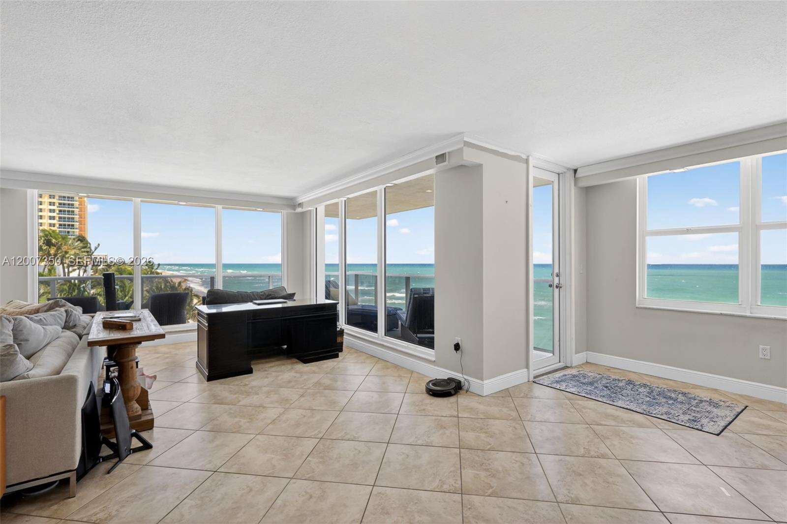 Aquarius at 2751 Ocean Dr, Hollywood, FL 33019 - For Sale photo 10