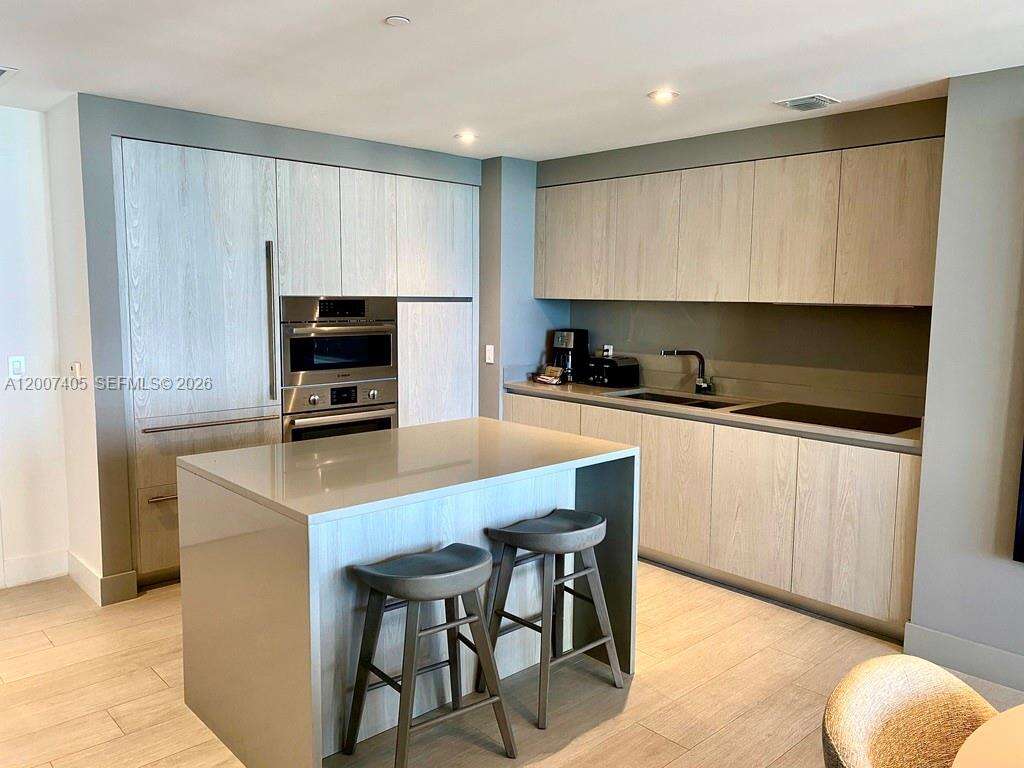 Hyde Beach House at 4010 Ocean Dr, Hollywood, FL 33019 - For Sale photo 8