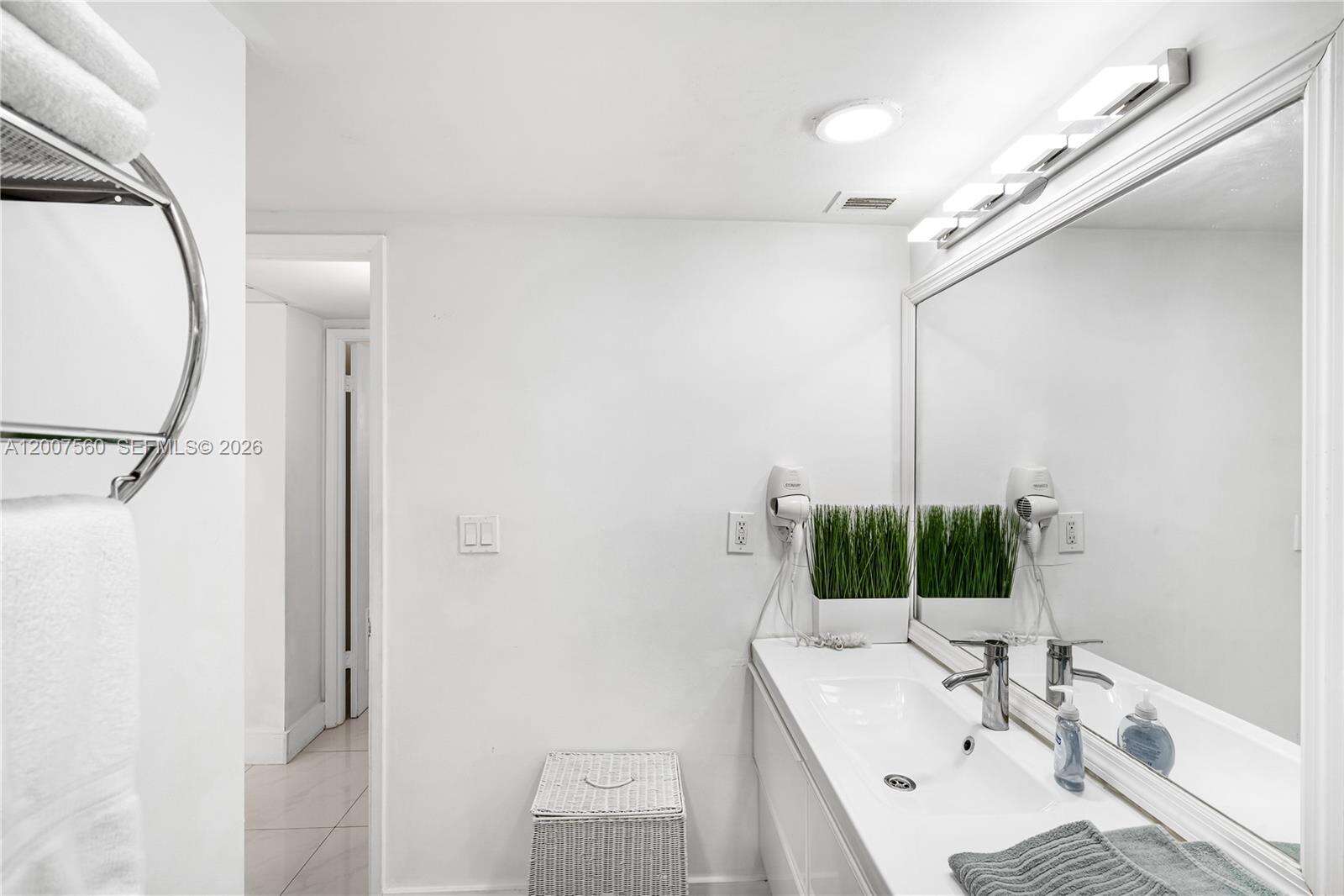 Ocean Reserve at 19370 Collins Ave, Sunny Isles Beach, FL 33160 - For Sale photo 7
