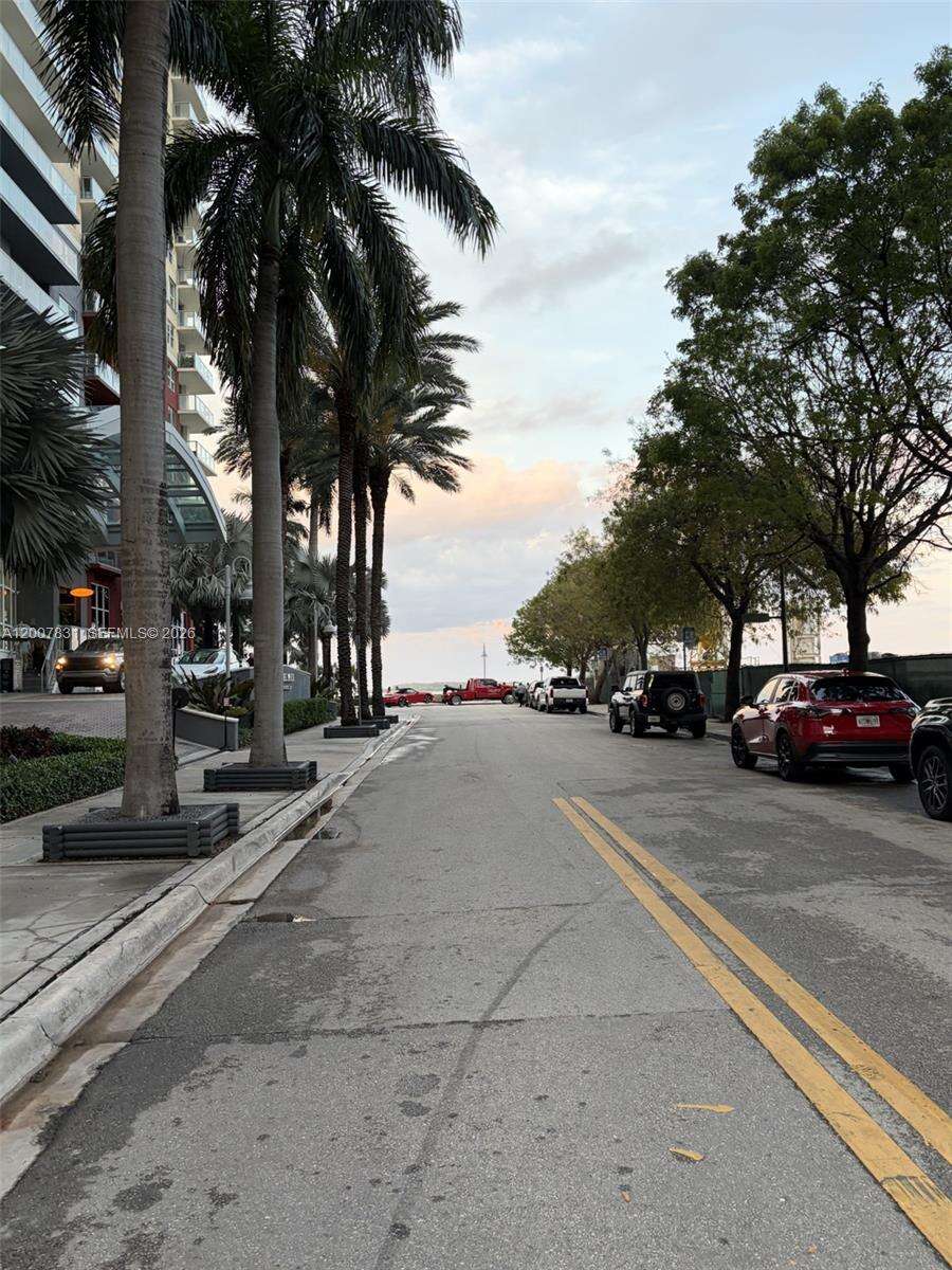 The Mark On Brickell at 1155 Brickell Bay Dr, Miami, FL 33131 - For Sale photo 3