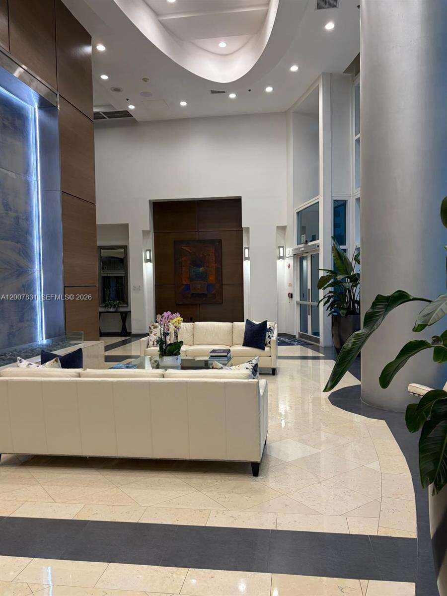 The Mark On Brickell at 1155 Brickell Bay Dr, Miami, FL 33131 - For Sale photo 7