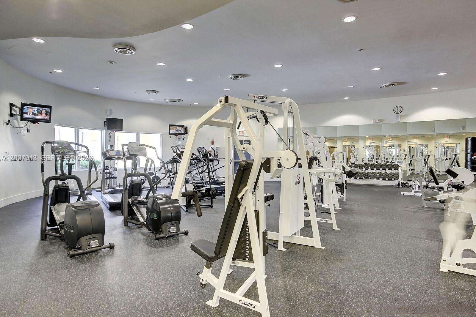 5600 Collins Ave, Miami Beach, FL 33140 - For Sale photo 16