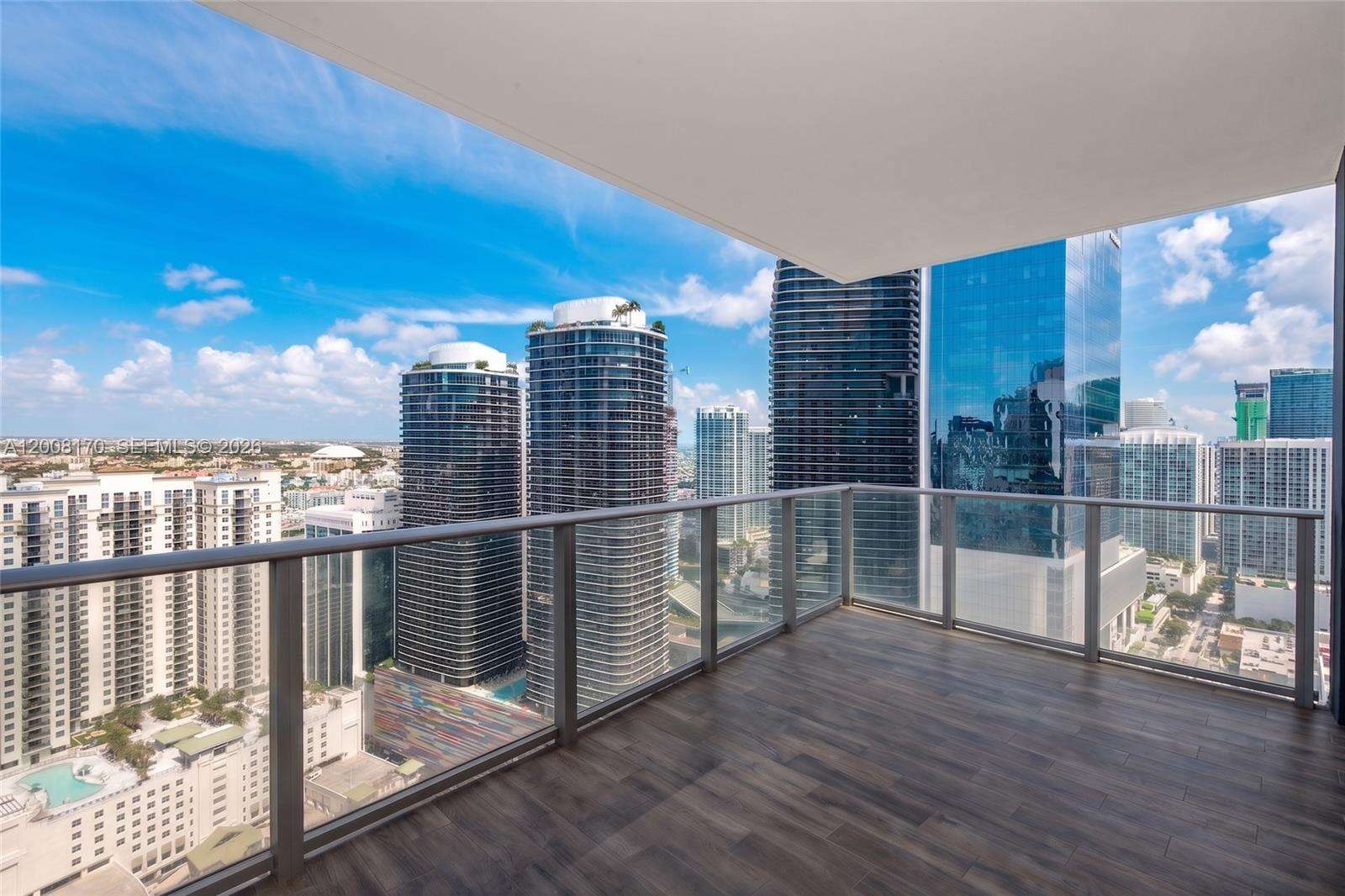 1010 Brickell at 1010 Brickell Ave, Miami, FL 33131 - For Sale photo 18