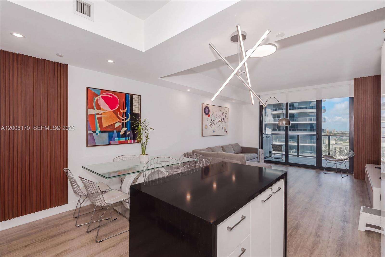 1010 Brickell at 1010 Brickell Ave, Miami, FL 33131 - For Sale photo 3