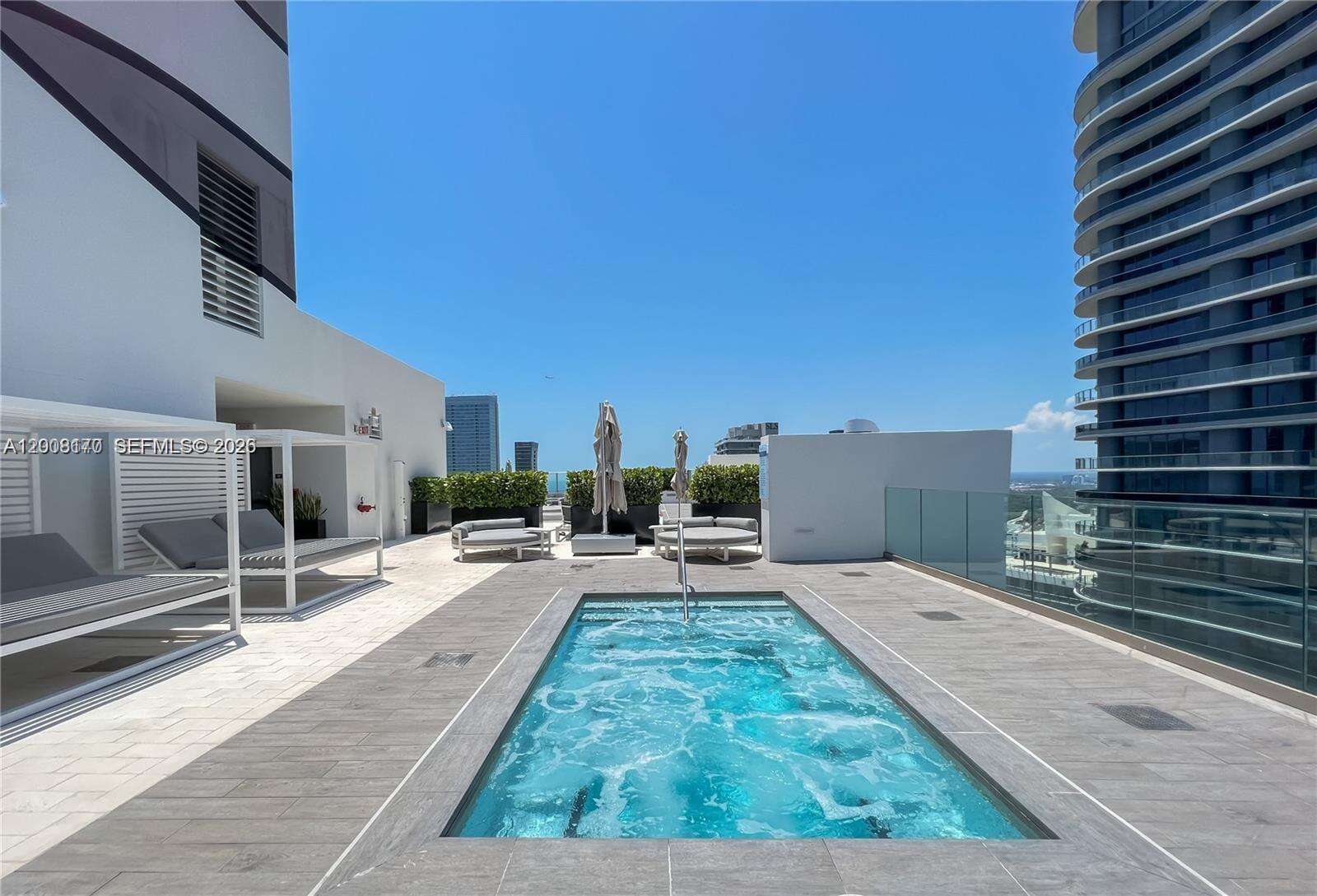 1010 Brickell at 1010 Brickell Ave, Miami, FL 33131 - For Sale photo 23