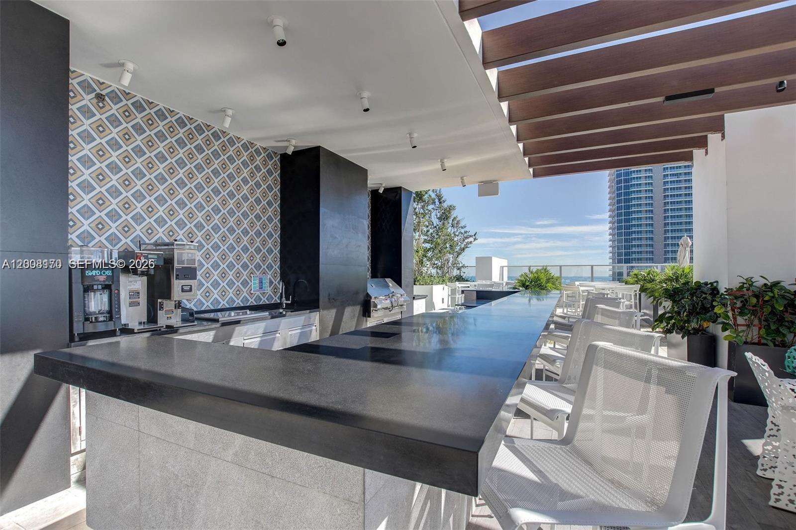 1010 Brickell at 1010 Brickell Ave, Miami, FL 33131 - For Sale photo 41