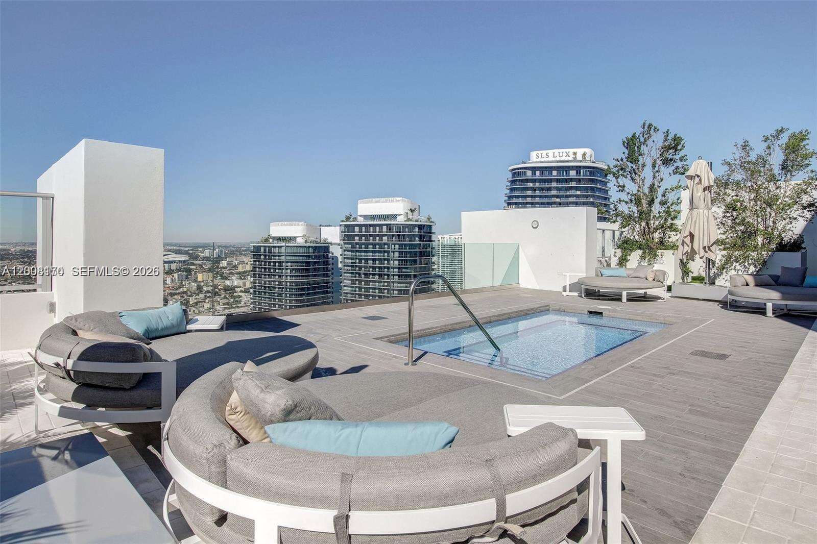 1010 Brickell at 1010 Brickell Ave, Miami, FL 33131 - For Sale photo 44