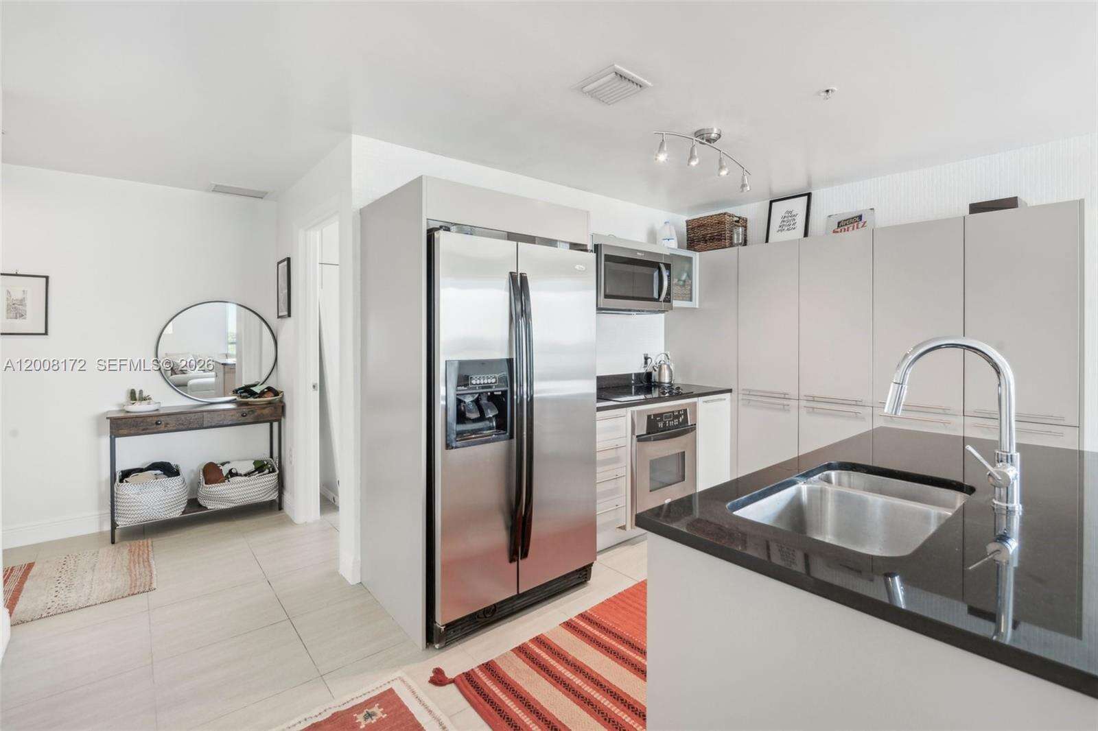 Quantum On The Bay at 1900 Bayshore Dr, Miami, FL 33132 - For Sale photo 5