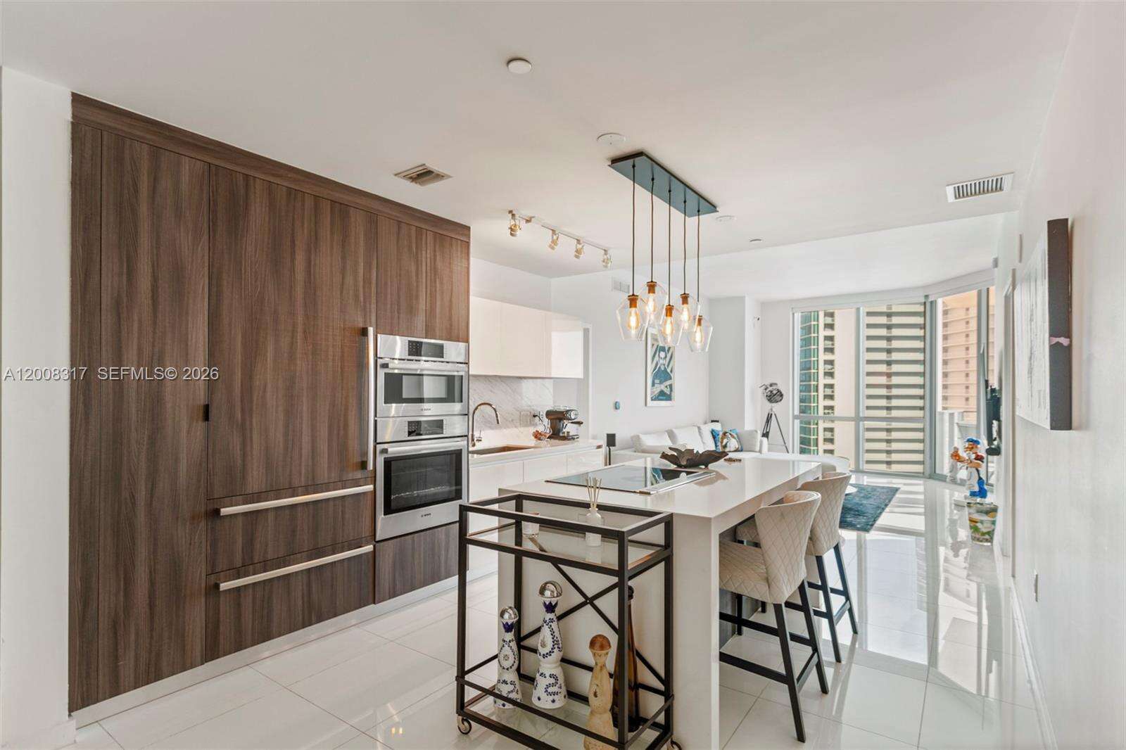 Paramount Miami Worldcenter at 851 1 Ave, Miami, FL 33132 - For Sale photo 2