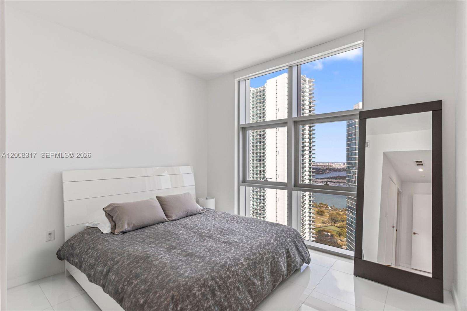 Paramount Miami Worldcenter at 851 1 Ave, Miami, FL 33132 - For Sale photo 16
