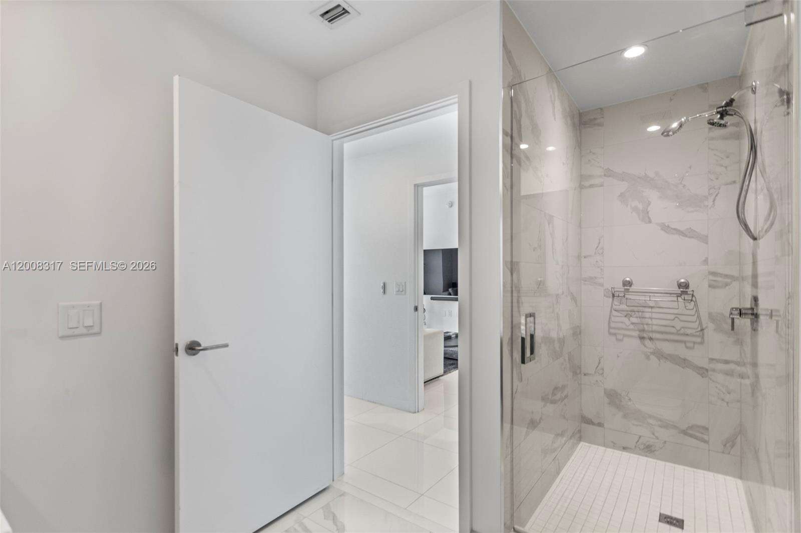 Paramount Miami Worldcenter at 851 1 Ave, Miami, FL 33132 - For Sale photo 18