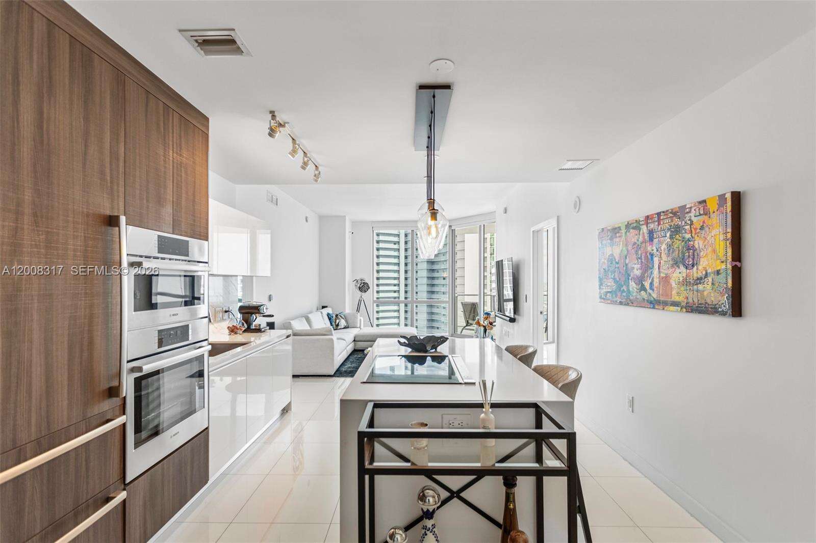 Paramount Miami Worldcenter at 851 1 Ave, Miami, FL 33132 - For Sale photo 3