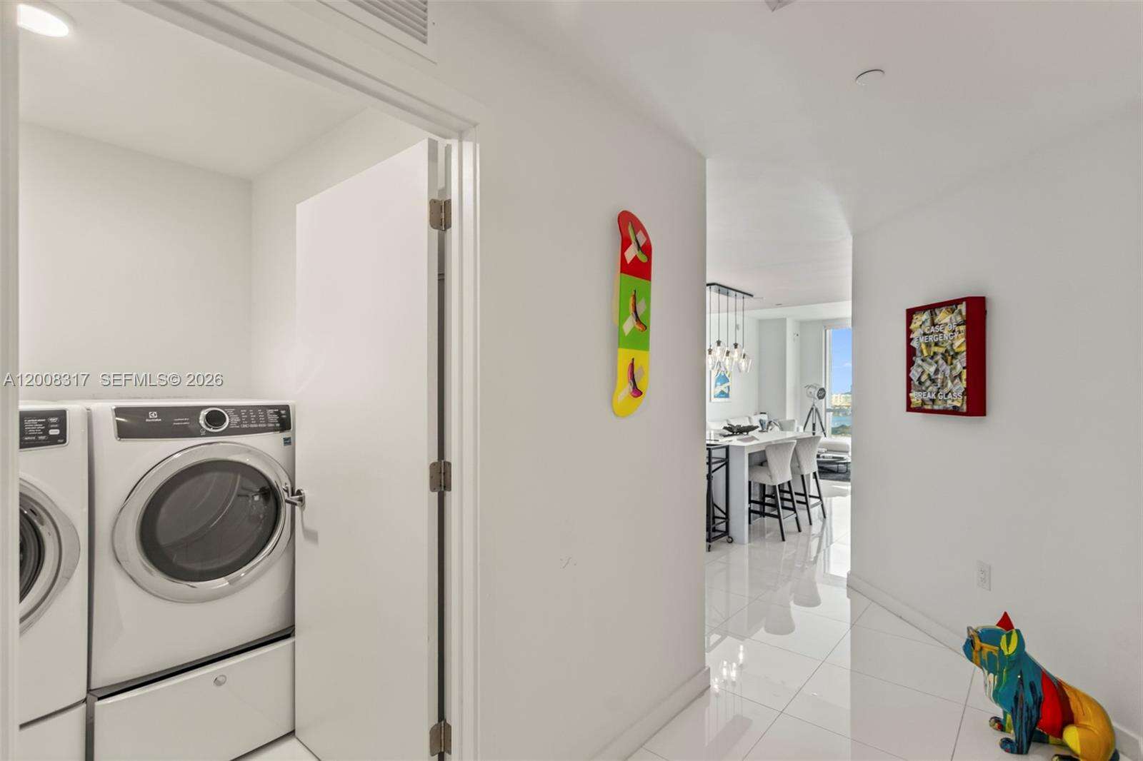 Paramount Miami Worldcenter at 851 1 Ave, Miami, FL 33132 - For Sale photo 23