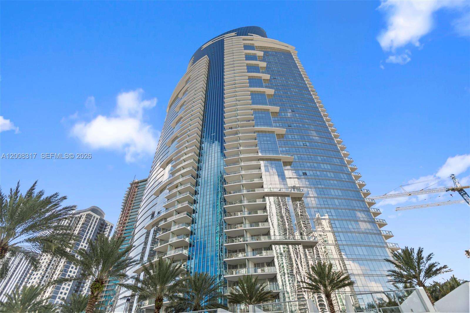 Paramount Miami Worldcenter at 851 1 Ave, Miami, FL 33132 - For Sale photo 27