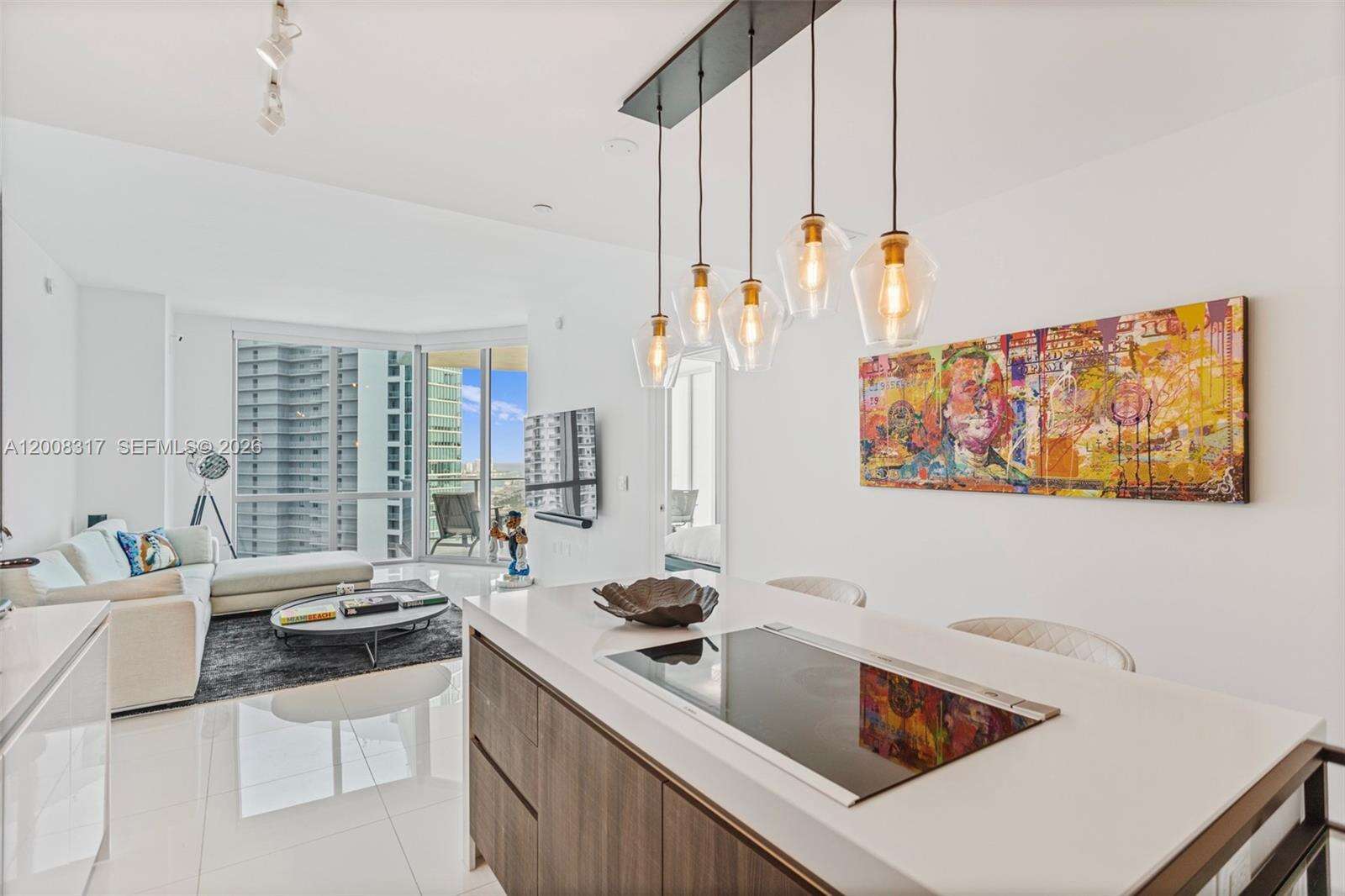 Paramount Miami Worldcenter at 851 1 Ave, Miami, FL 33132 - For Sale photo 5