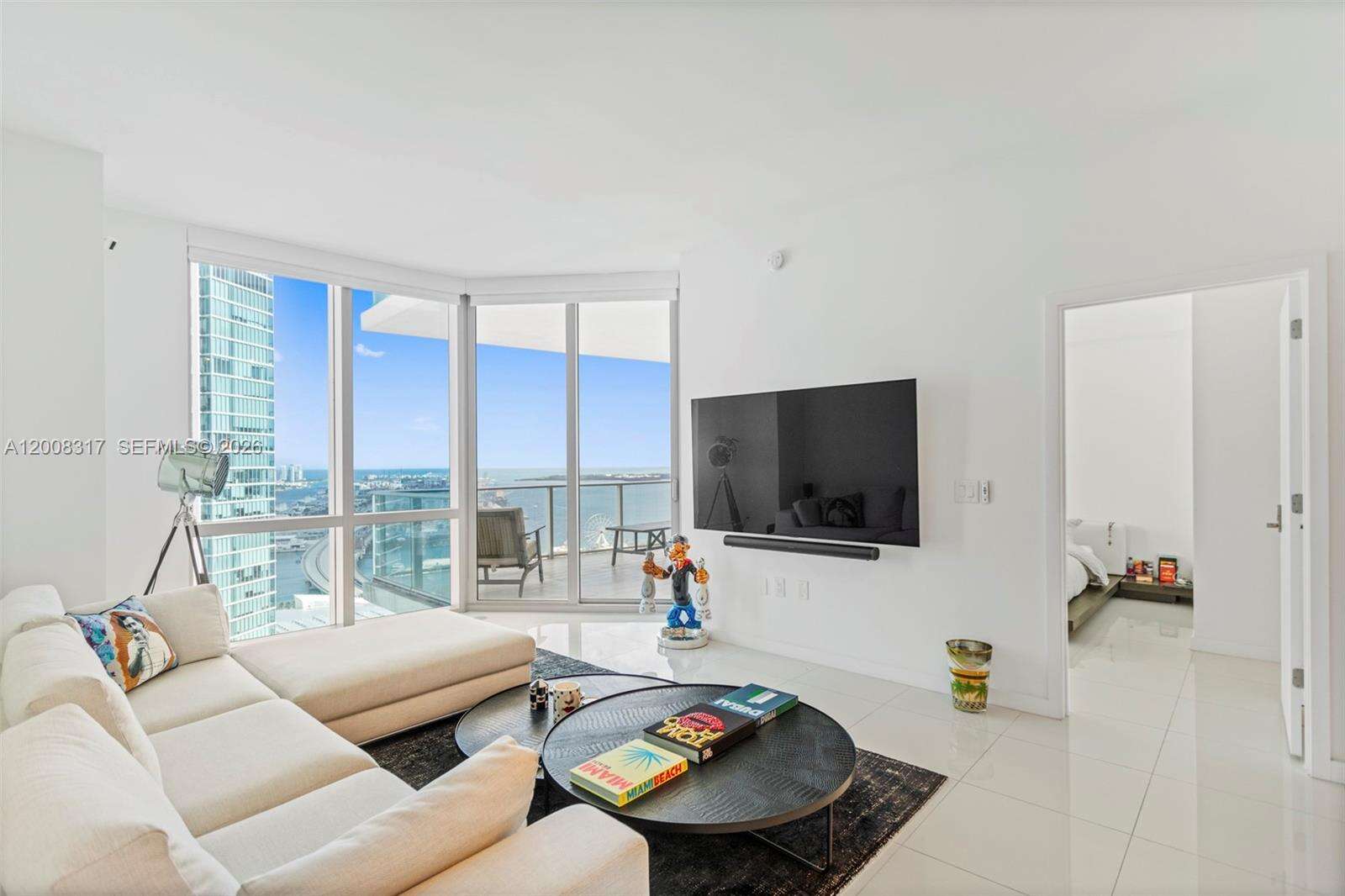 Paramount Miami Worldcenter at 851 1 Ave, Miami, FL 33132 - For Sale photo 9