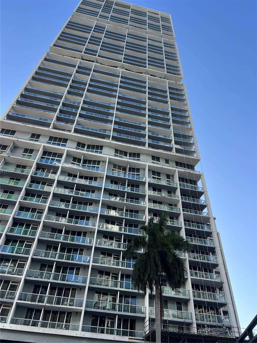Icon Brickell 3 at 485 Brickell Ave, Miami, FL 33131 - For Sale photo 1