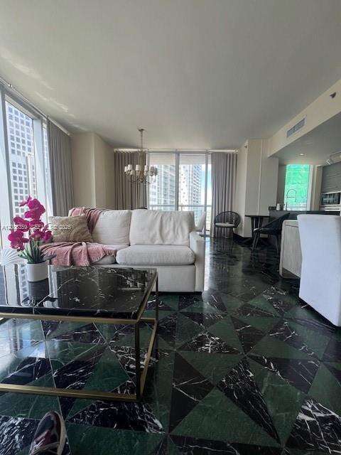 Icon Brickell 3 at 485 Brickell Ave, Miami, FL 33131 - For Sale photo 8