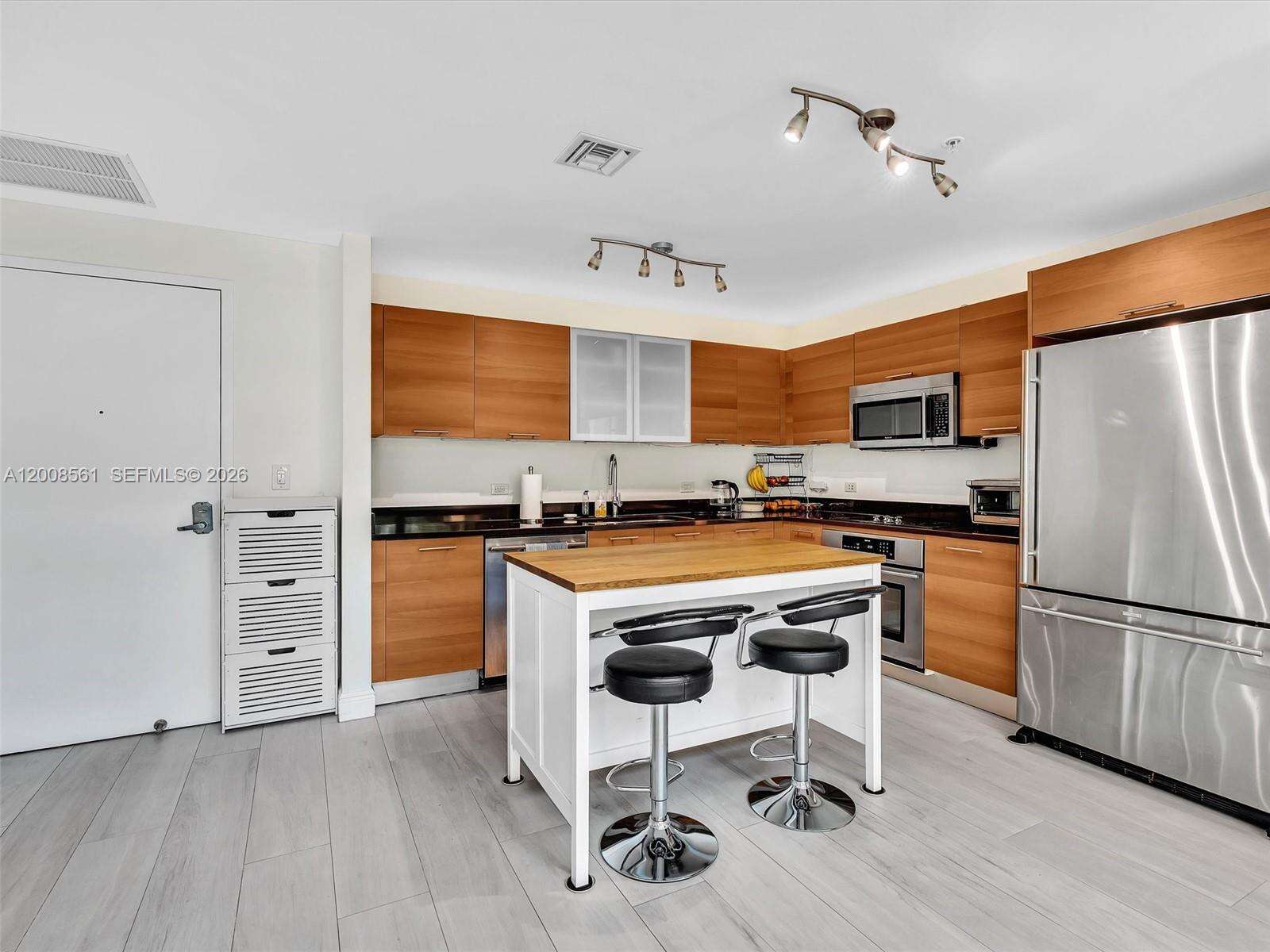 Four Midtown at 3301 1 Ave, Miami, FL 33137 - For Sale photo 7