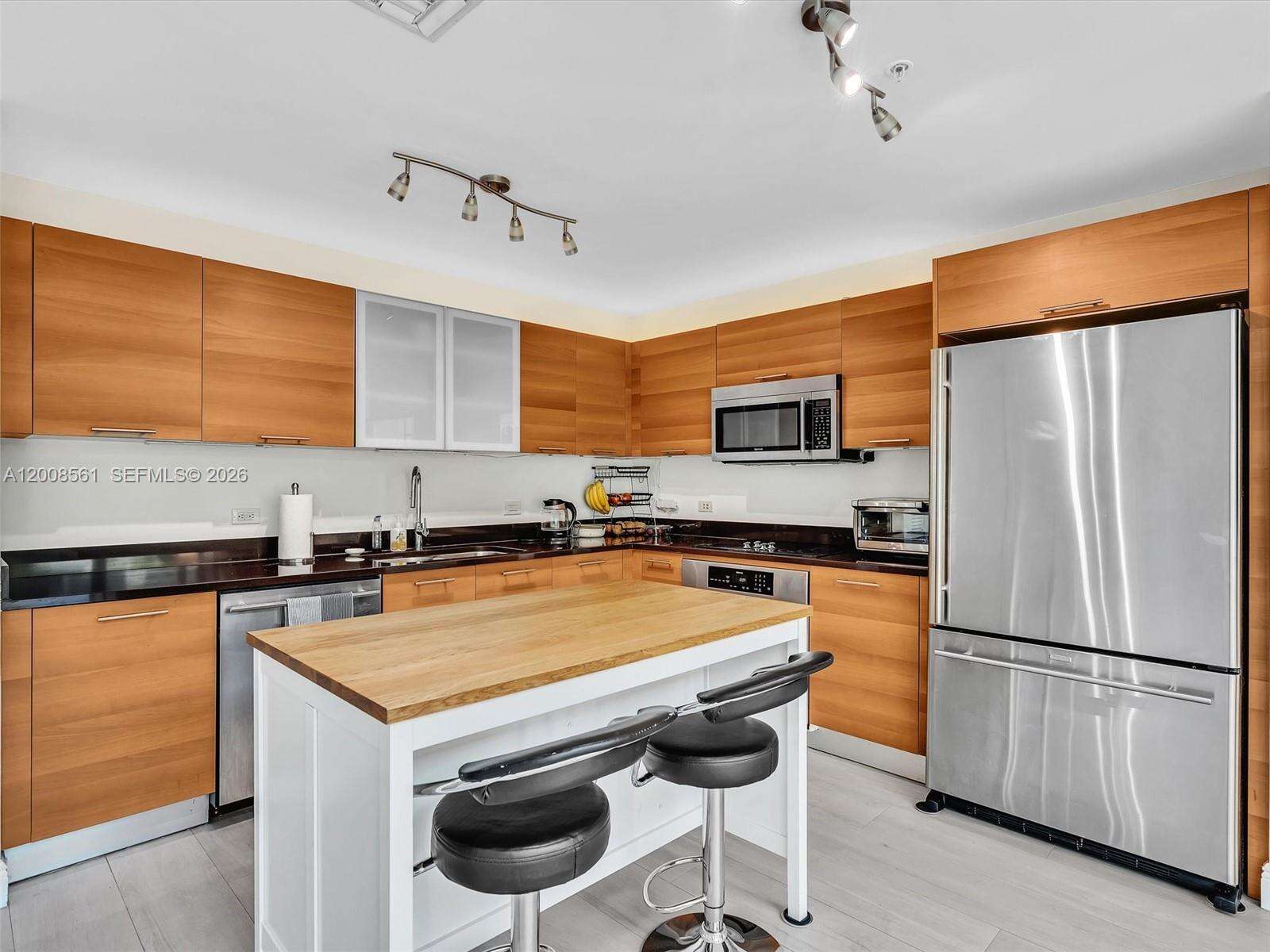 Four Midtown at 3301 1 Ave, Miami, FL 33137 - For Sale photo 8