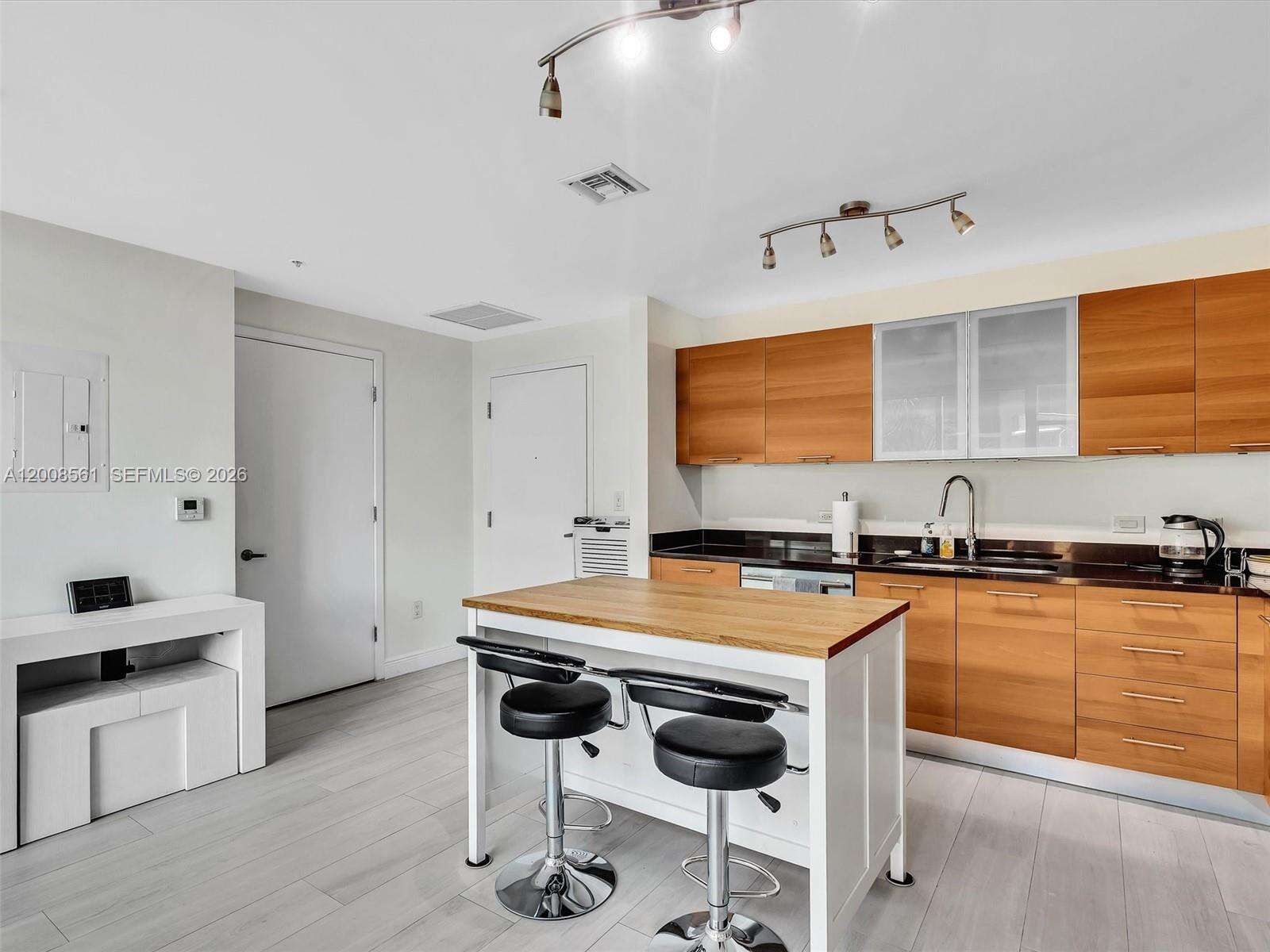 Four Midtown at 3301 1 Ave, Miami, FL 33137 - For Sale photo 10