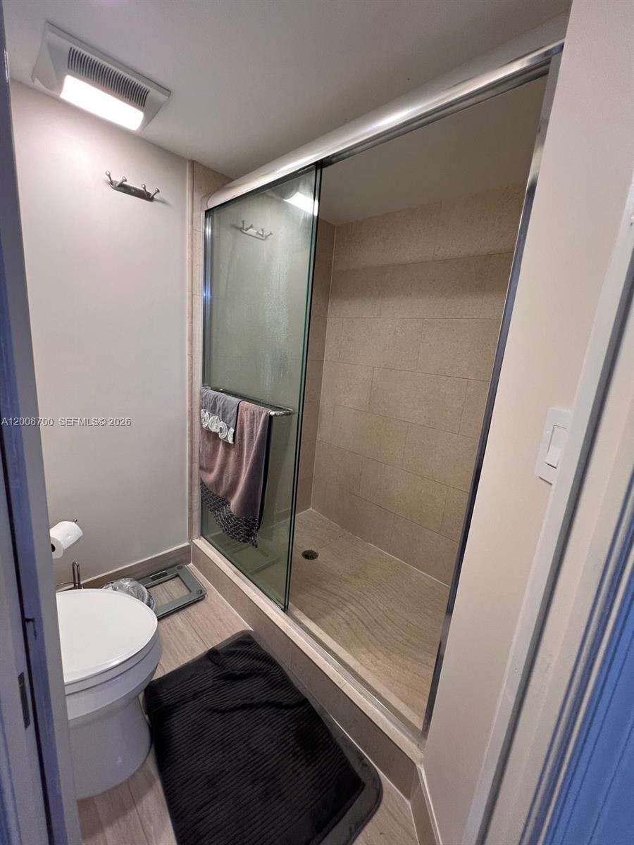 Mystic Pointe Tower 500 at 3530 Mystic Pointe Dr, Aventura, FL 33180 - For Sale photo 10