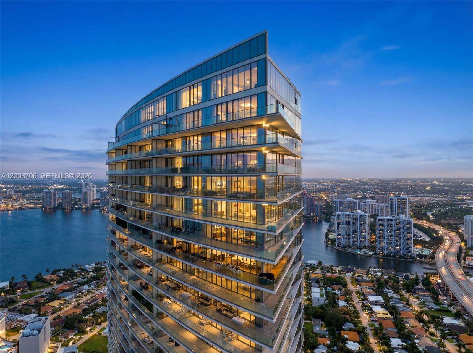 18975 COLLINS - 18975 Collins Ave, Sunny Isles Beach, FL 33160 | Picture 32