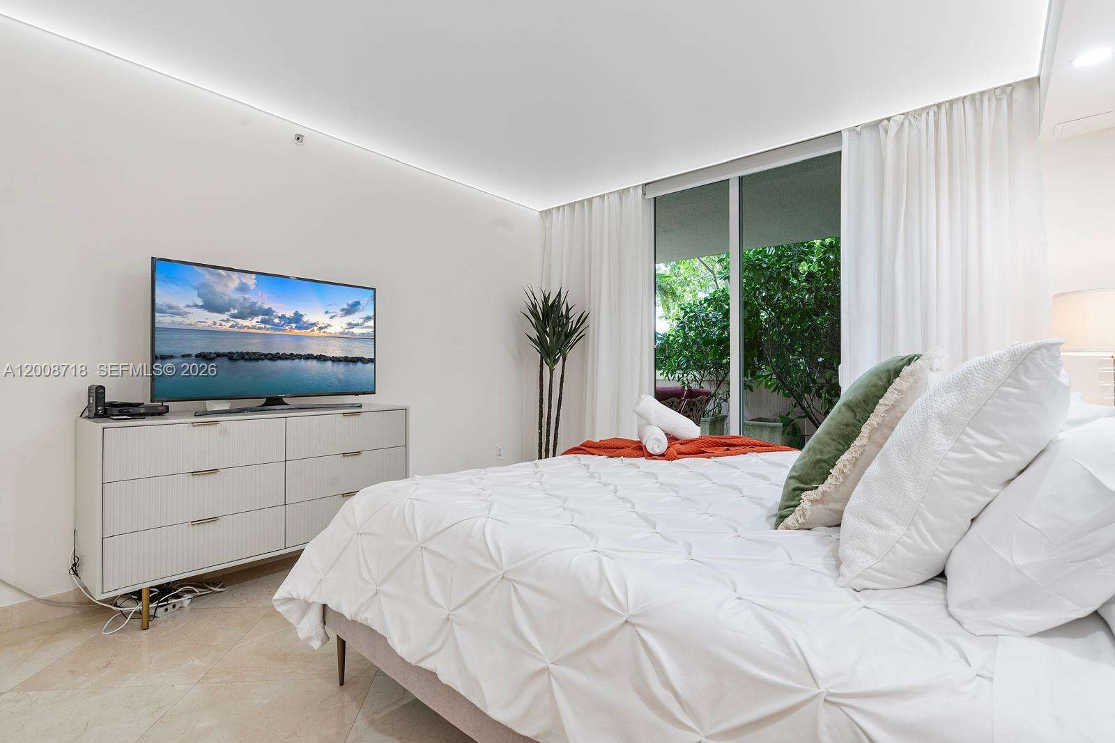 King David at 17555 Atlantic Blvd, Sunny Isles Beach, FL 33160 - For Sale photo 15