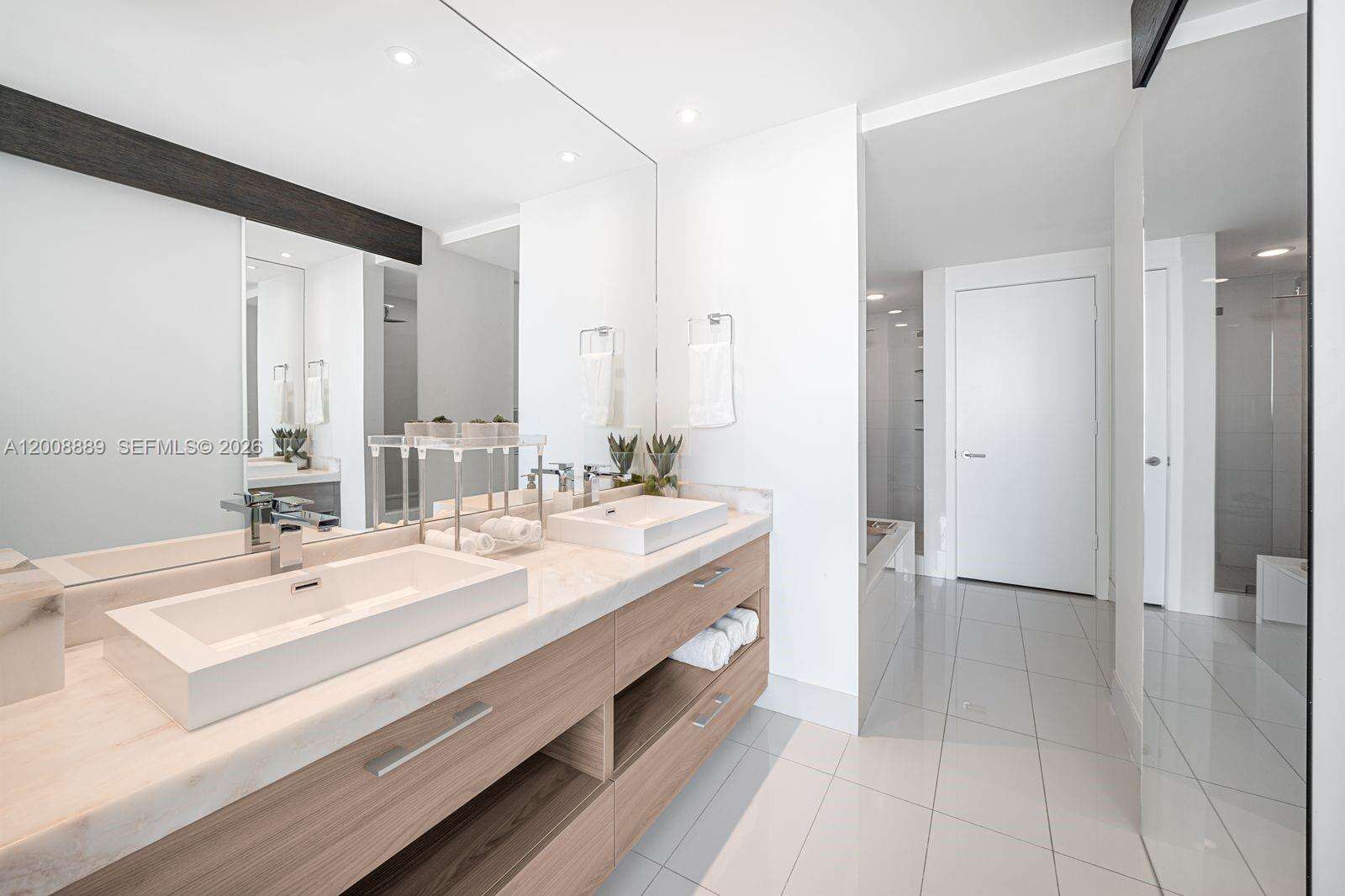 Sls Brickell at 1300 Miami Ave, Miami, FL 33130 - For Sale photo 15