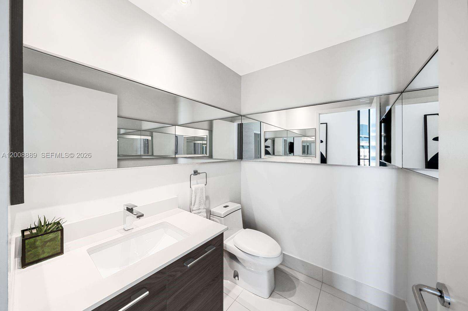 Sls Brickell at 1300 Miami Ave, Miami, FL 33130 - For Sale photo 19