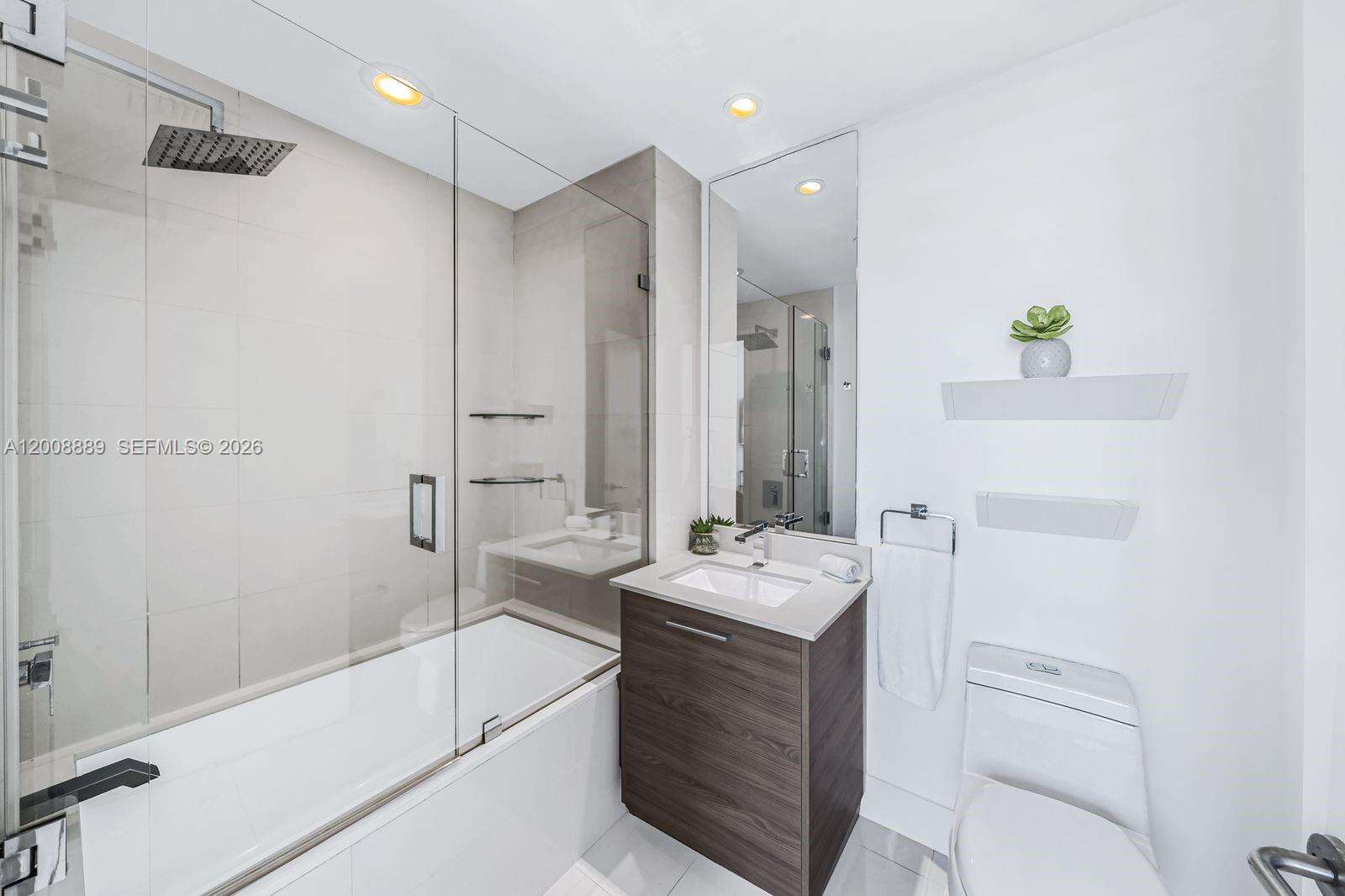 Sls Brickell at 1300 Miami Ave, Miami, FL 33130 - For Sale photo 21