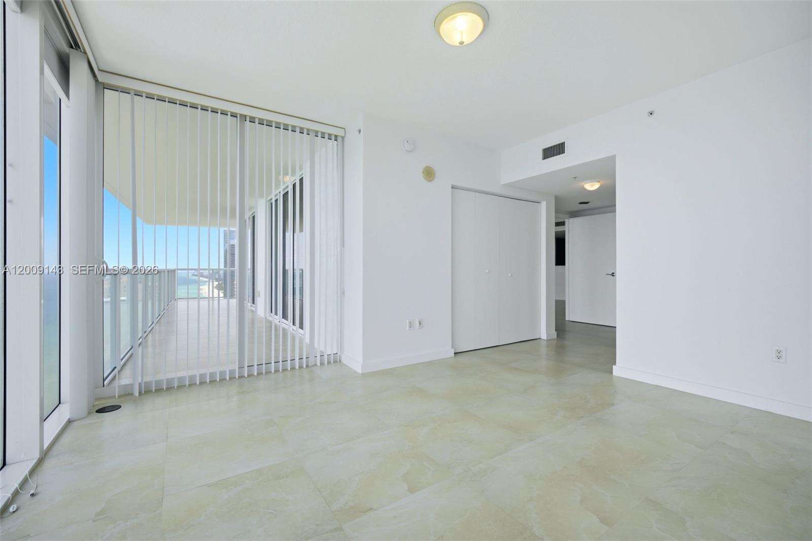 LA PERLA - 16699 Collins Ave, Sunny Isles Beach, FL 33160 | Picture 14