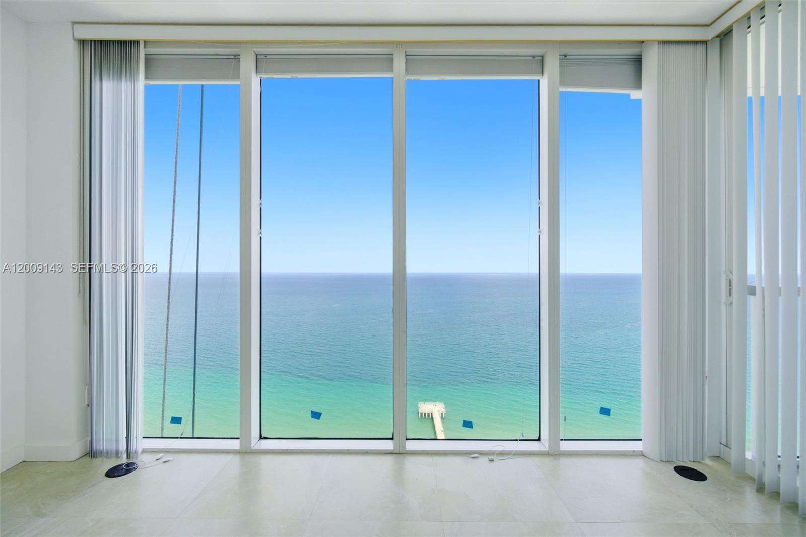 LA PERLA - 16699 Collins Ave, Sunny Isles Beach, FL 33160 | Picture 15