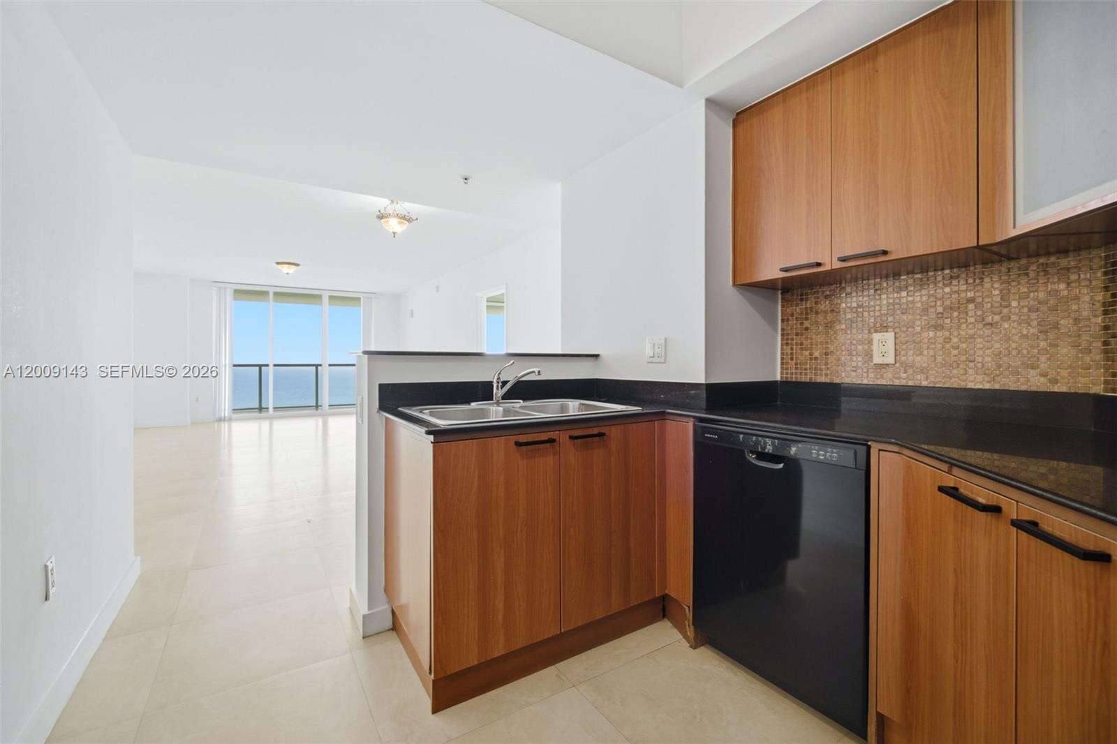 LA PERLA - 16699 Collins Ave, Sunny Isles Beach, FL 33160 | Picture 25
