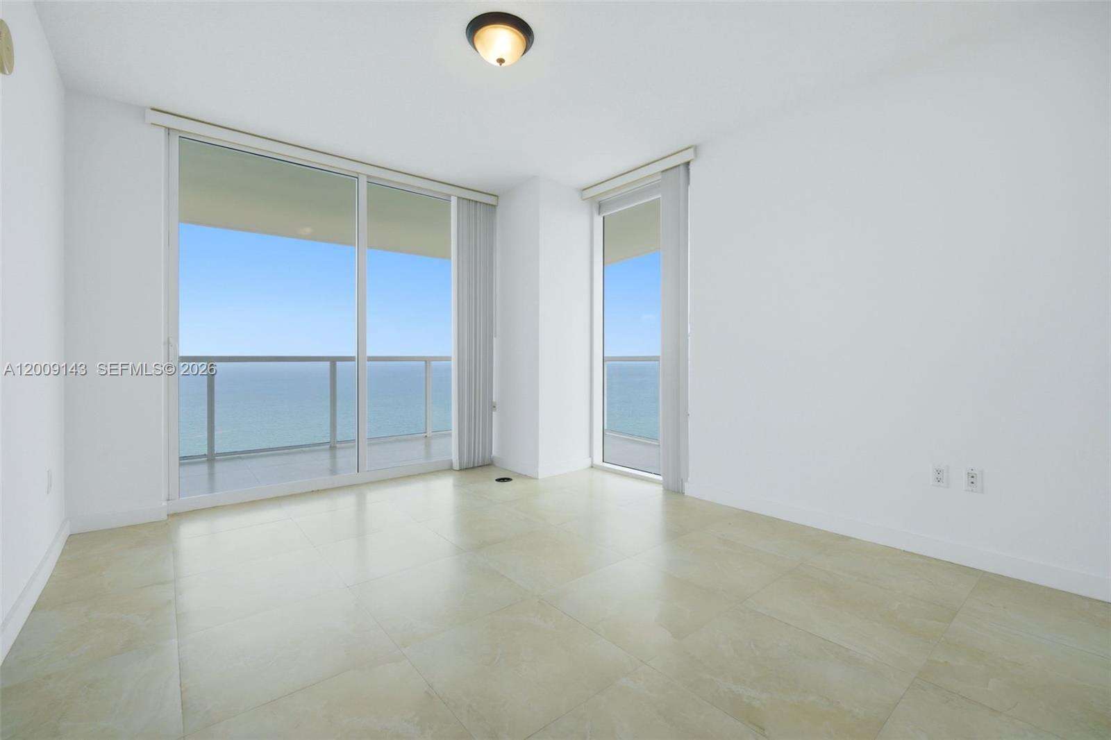 LA PERLA - 16699 Collins Ave, Sunny Isles Beach, FL 33160 | Picture 30